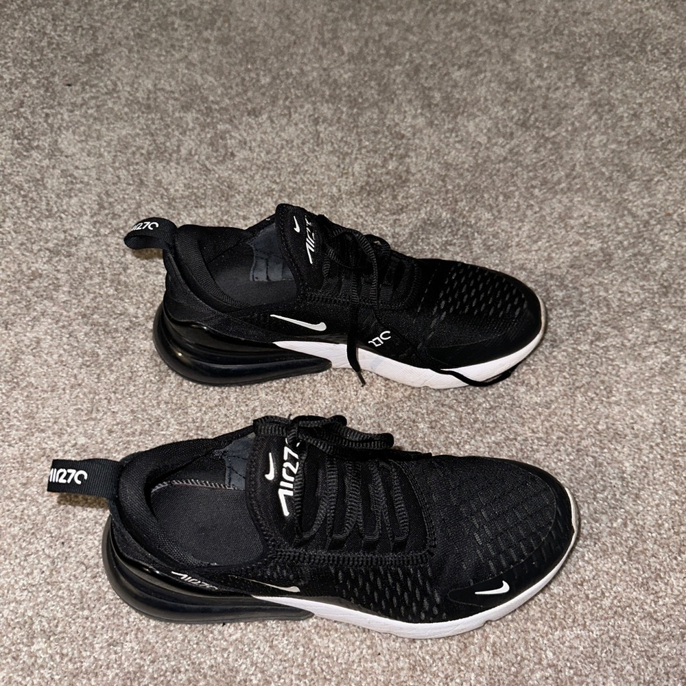 NIKE AIR 270 - Picture 2 of 3